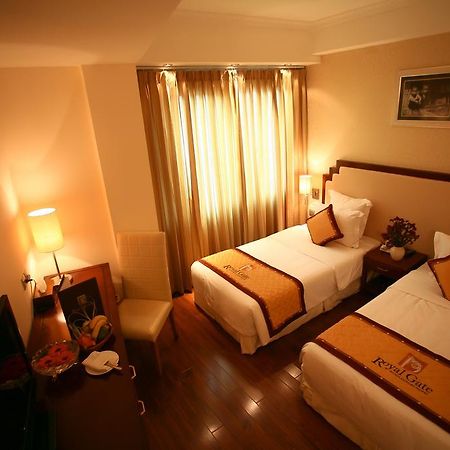 Royal Gate Hotel Ханой Екстериор снимка