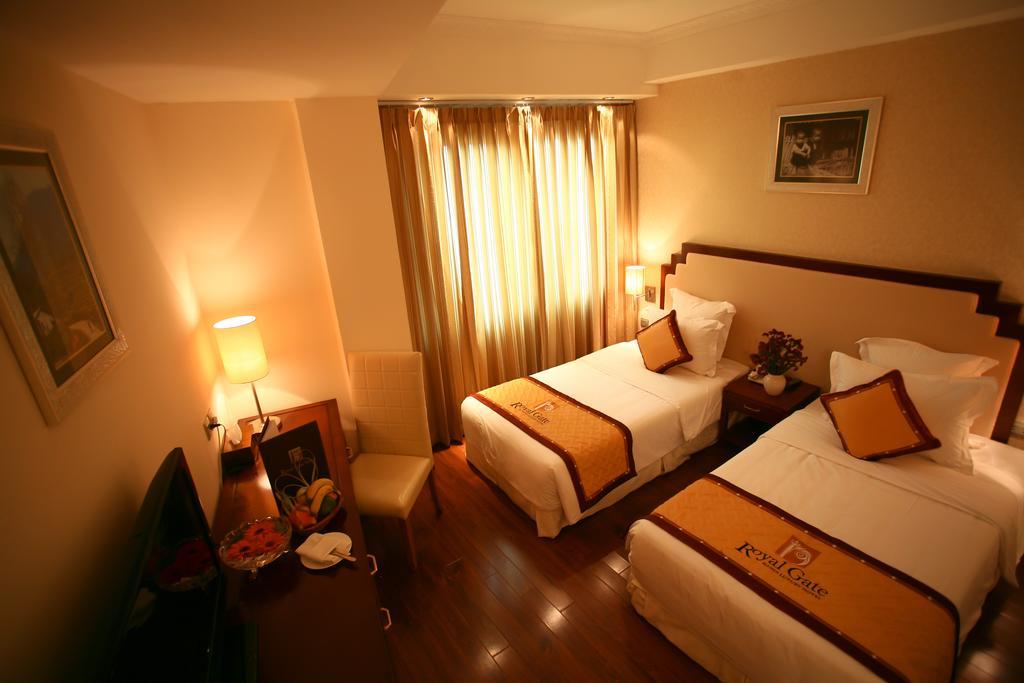 Royal Gate Hotel Ханой Екстериор снимка