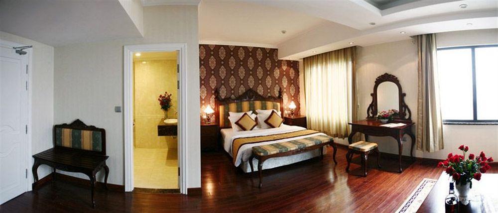 Royal Gate Hotel Ханой Стая снимка