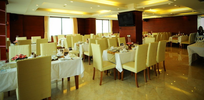 Royal Gate Hotel Ханой Ресторант снимка
