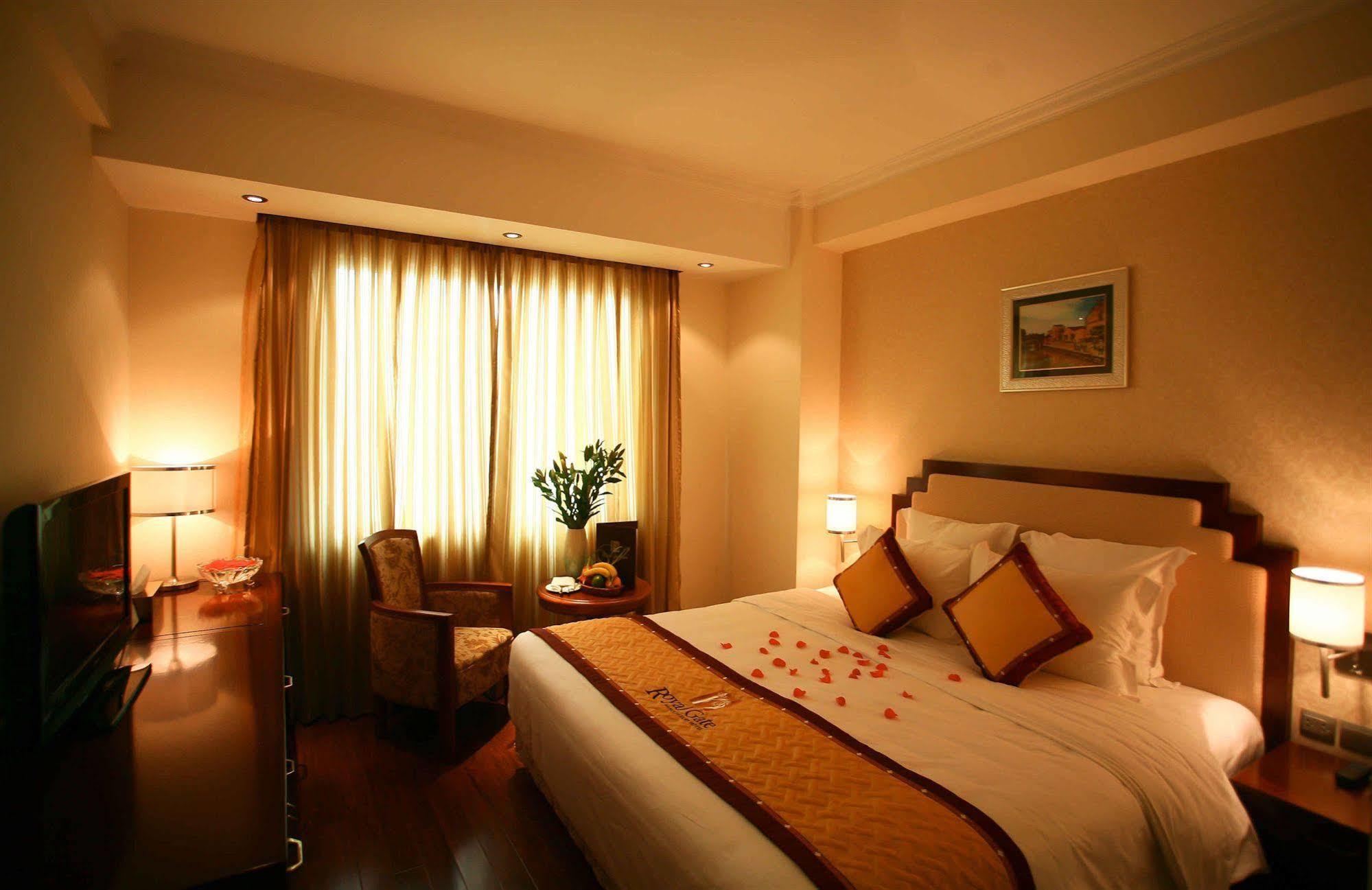 Royal Gate Hotel Ханой Стая снимка