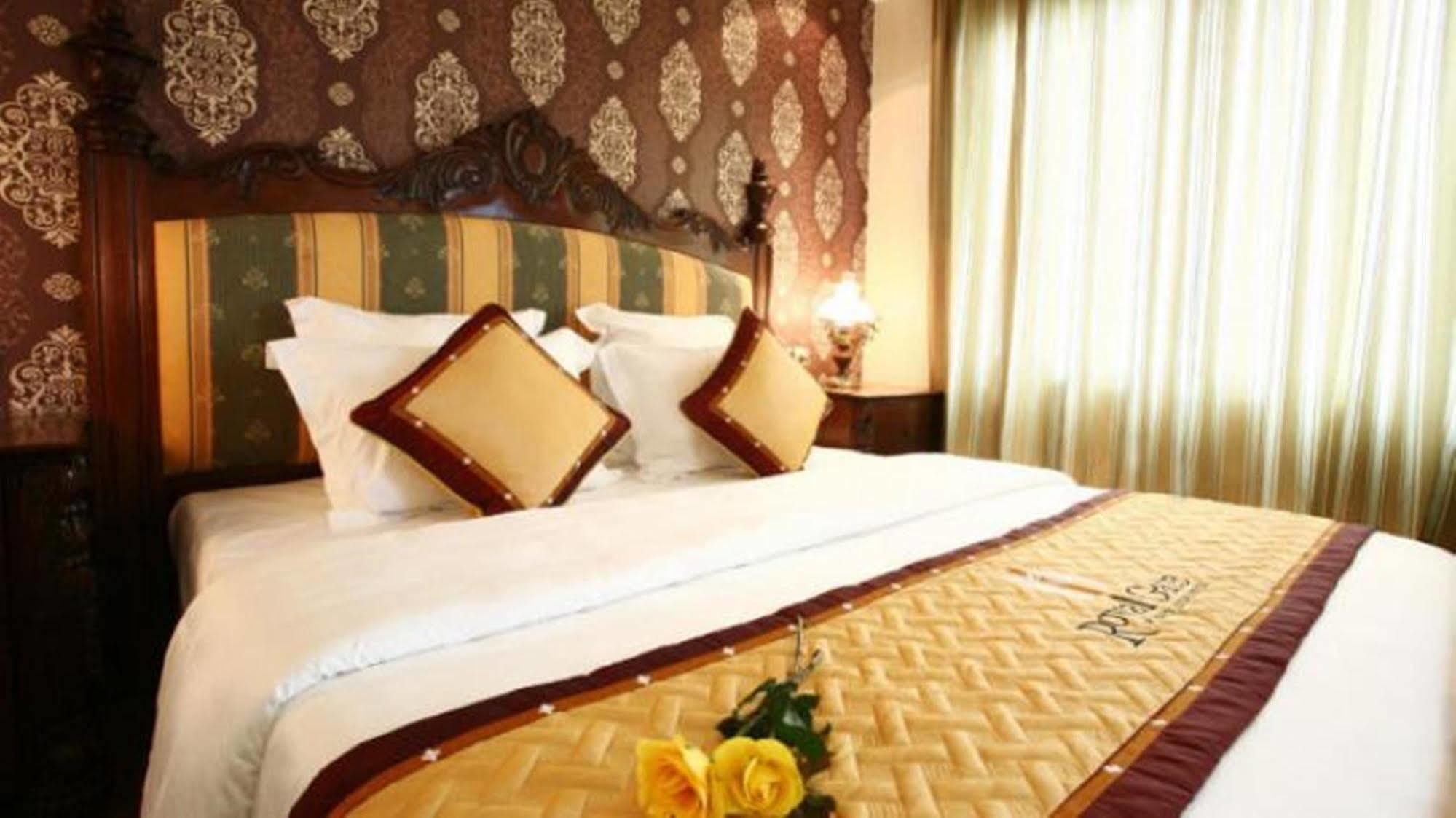 Royal Gate Hotel Ханой Стая снимка