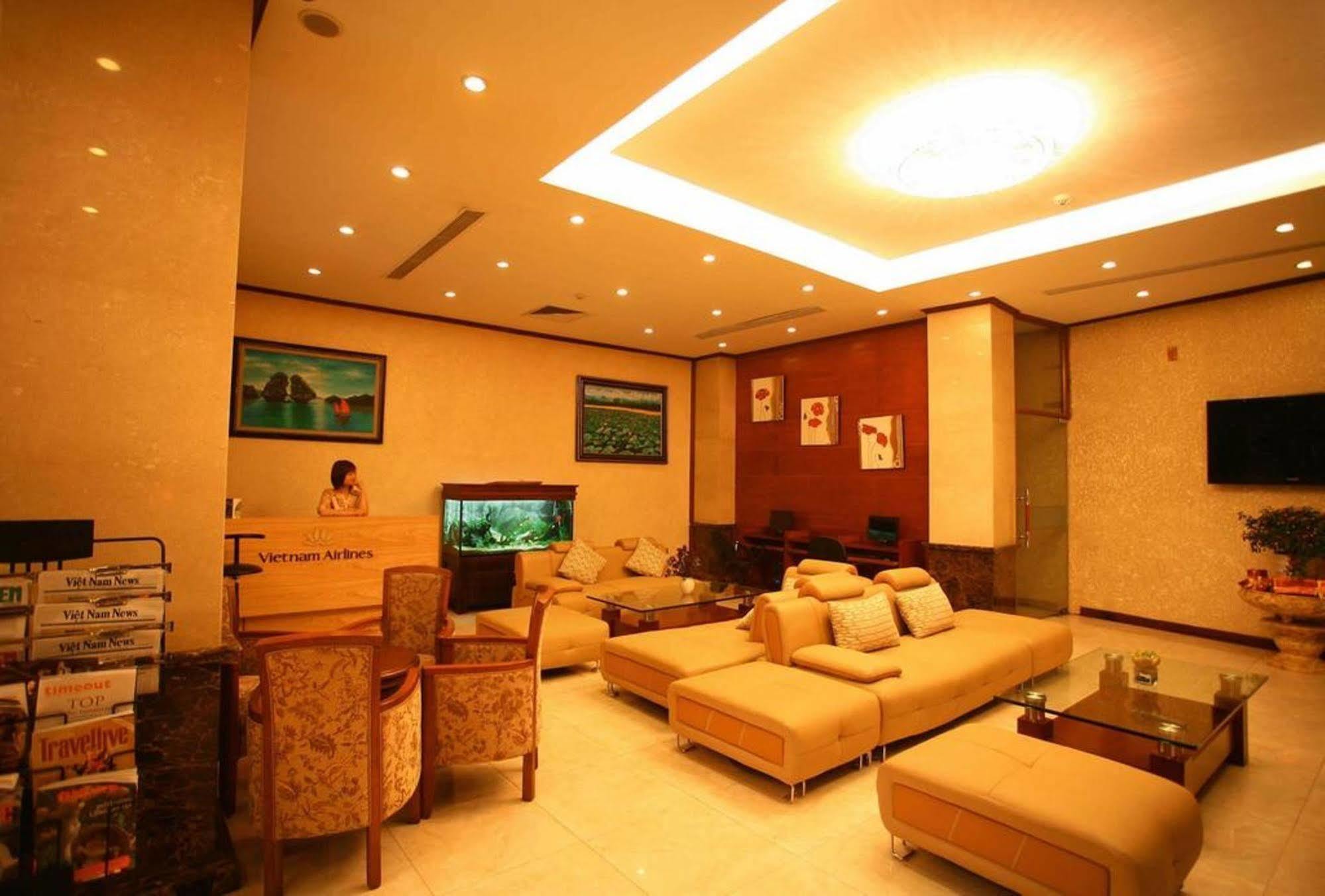 Royal Gate Hotel Ханой Екстериор снимка